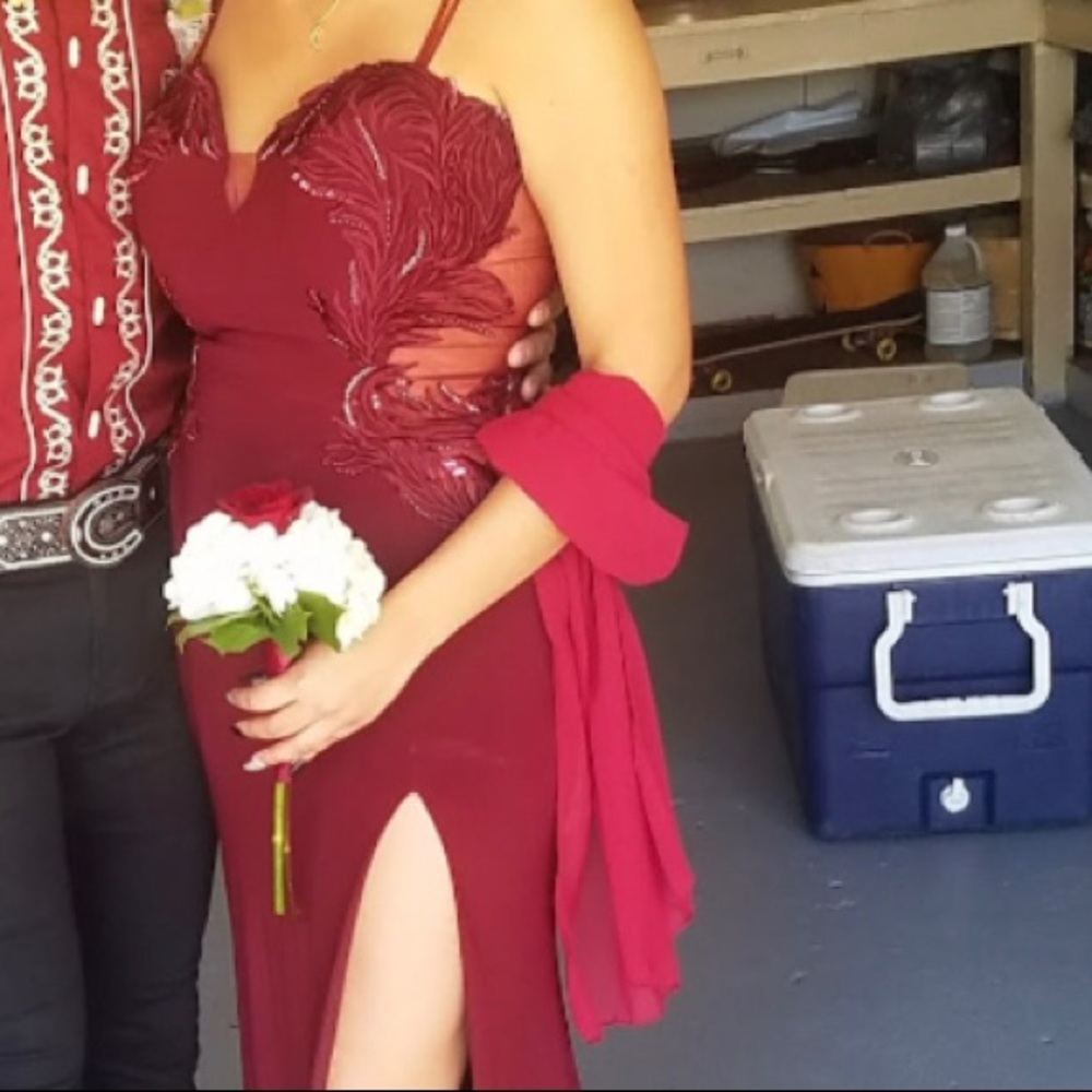 Burgundy prom dress. Worn once for a wedding